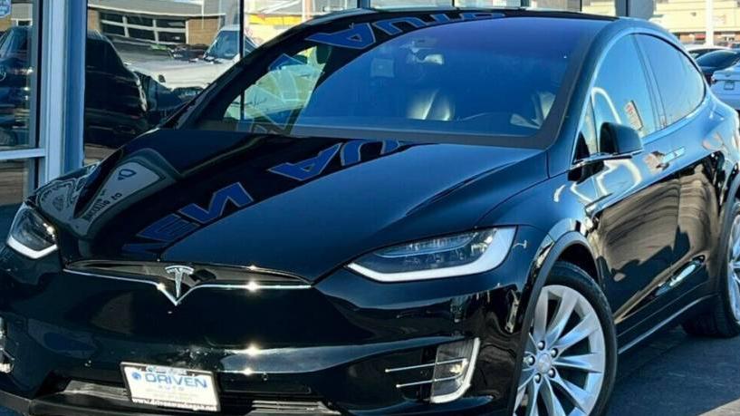 TESLA MODEL X 2016 5YJXCBE21GF008597 image